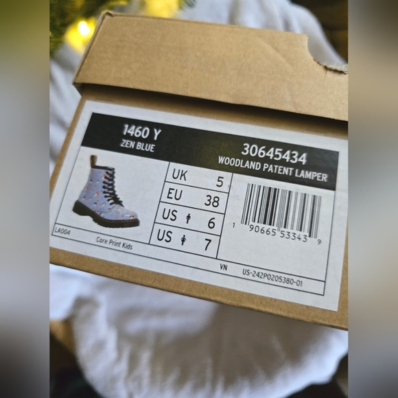 NIB - Dr. Martens, Woodland Patent Lamper,Zen Blue, Size 38 -NEW! - Picture 8 of 8